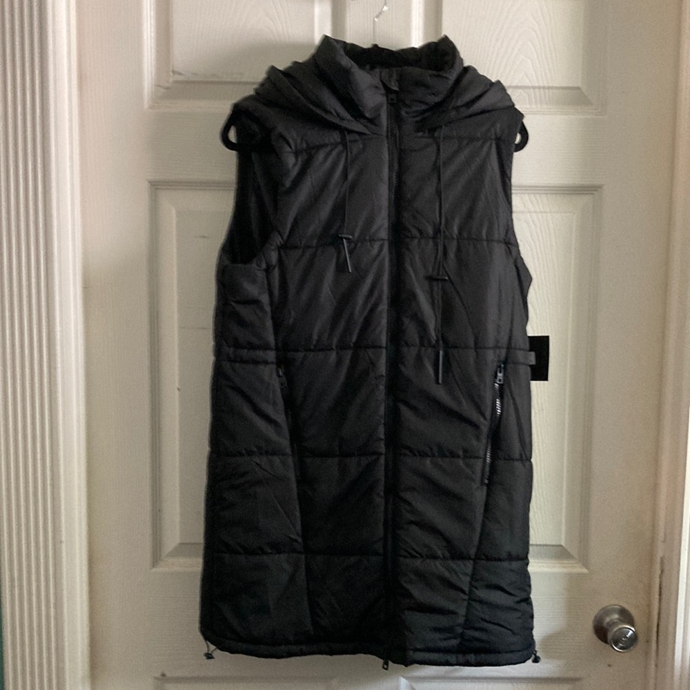 Black Andrew Marc puffer vest/jacket